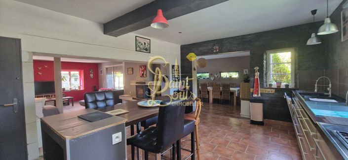 Image No.6-9 Bed House for sale