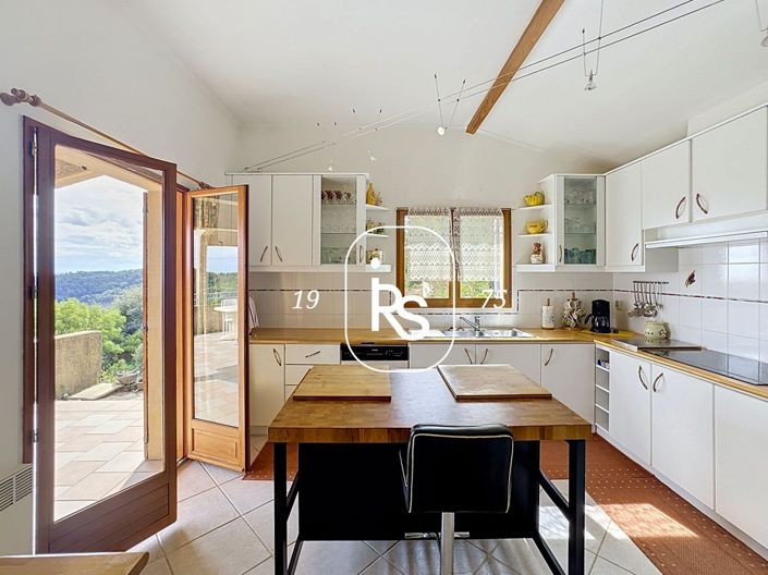 Image No.8-3 Bed House for sale