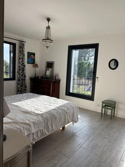 Image No.18-2 Bed House for sale