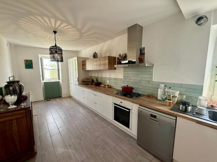 Image No.12-4 Bed House for sale