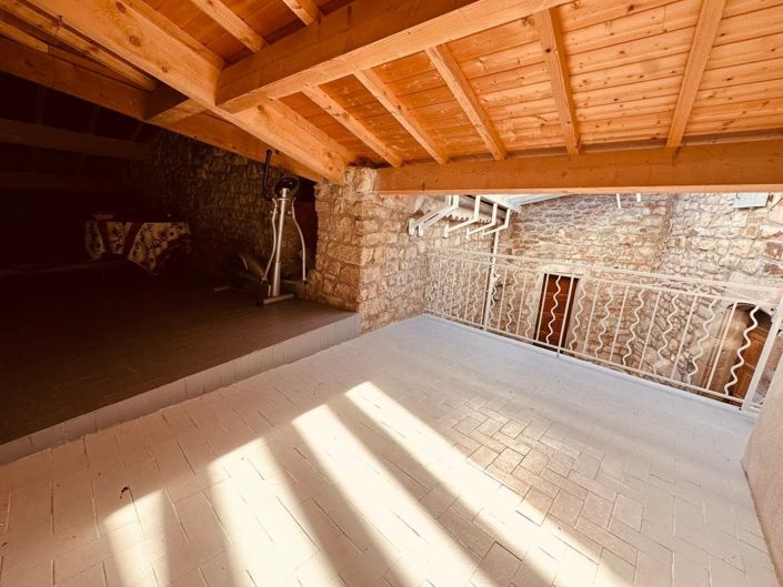 Image No.15-4 Bed House for sale