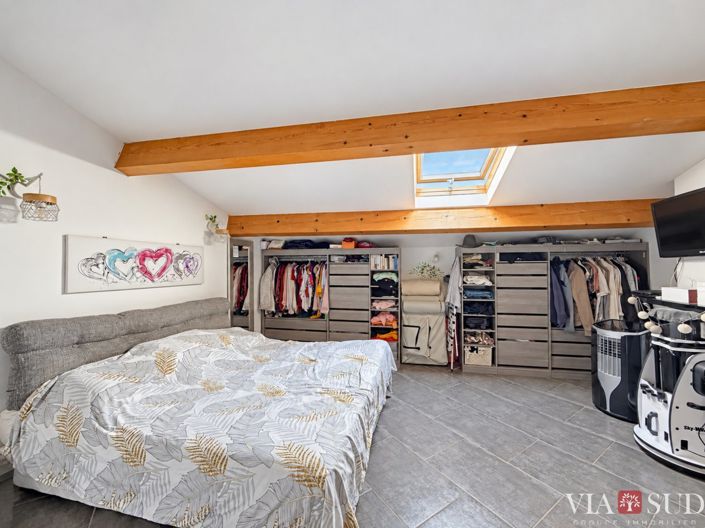 Image No.7-2 Bed House for sale