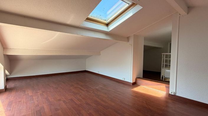 Image No.11-4 Bed House for sale