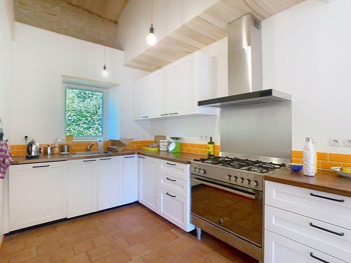 Image No.3-4 Bed House for sale