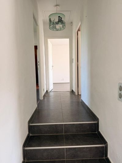 Image No.15-4 Bed House for sale