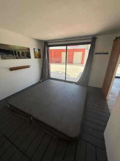 Image No.27-4 Bed House for sale