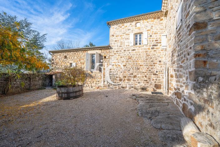 Image No.18-5 Bed House for sale