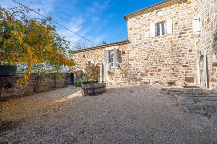 Image No.23-5 Bed House for sale
