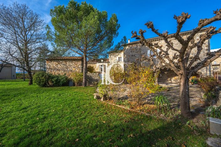 Image No.32-5 Bed House for sale