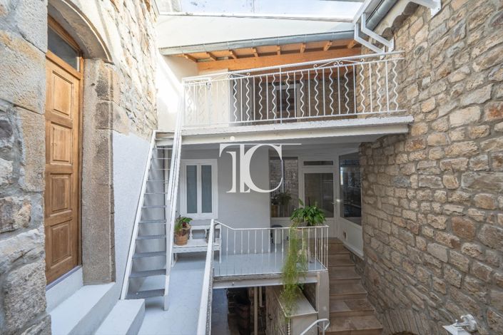 Image No.36-5 Bed House for sale