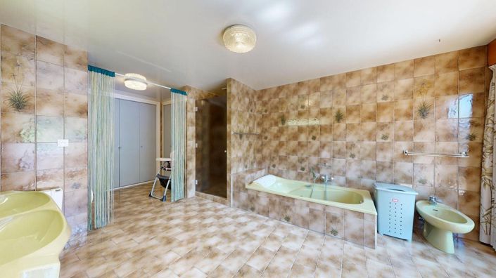 Image No.21-6 Bed Apartment for sale