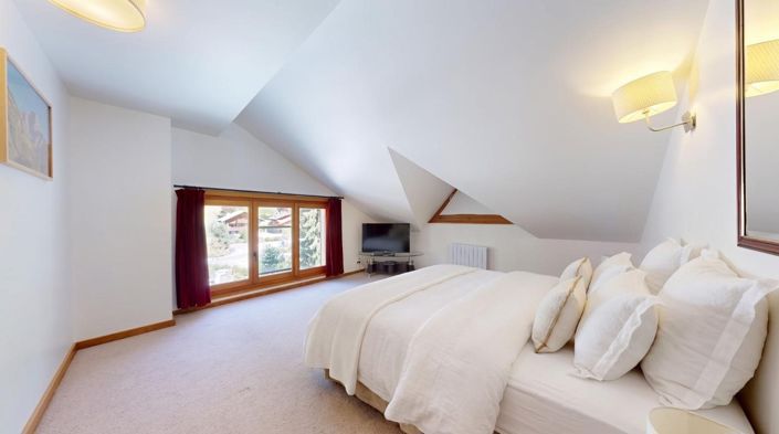 Image No.23-6 Bed Apartment for sale