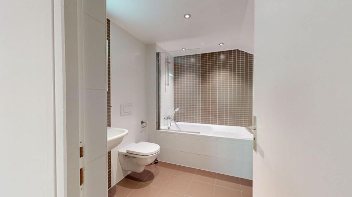 Image No.26-6 Bed Apartment for sale
