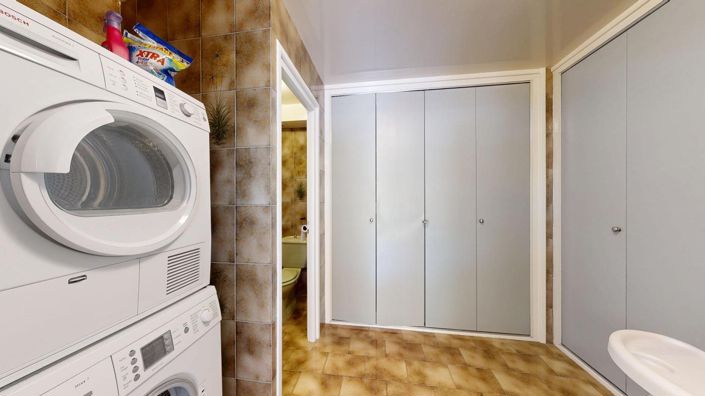 Image No.50-6 Bed Apartment for sale