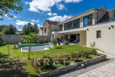 1 - Montfort-l'Amaury, Maison