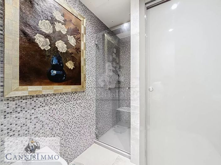 Image No.11-1 Bed Apartment for sale