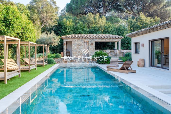 Image No.20-6 Bed Property for sale