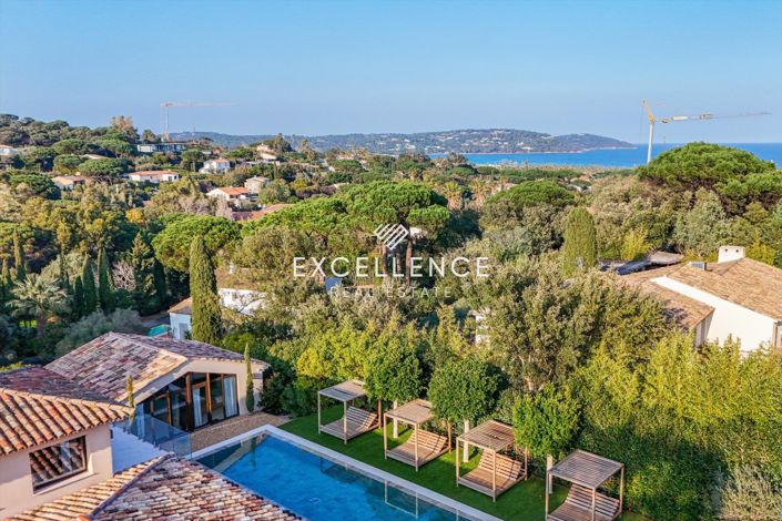 Image No.25-6 Bed Property for sale