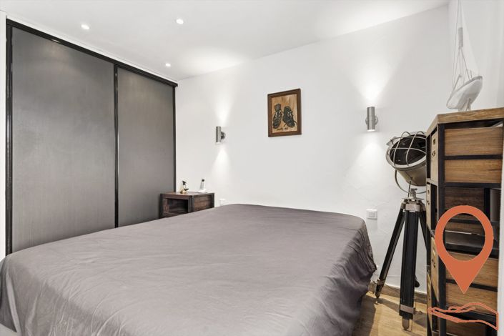 Image No.10-1 Bed Apartment for sale