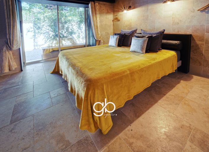 Image No.10-13 Bed House for sale