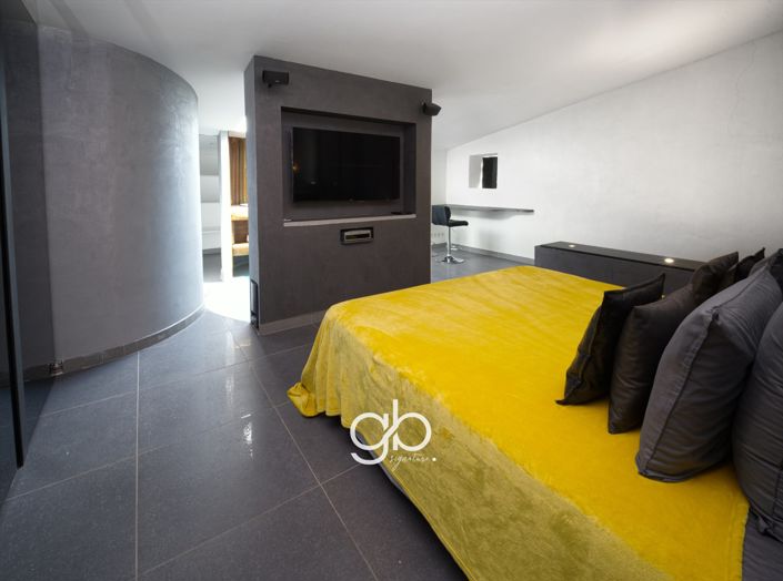 Image No.6-13 Bed House for sale