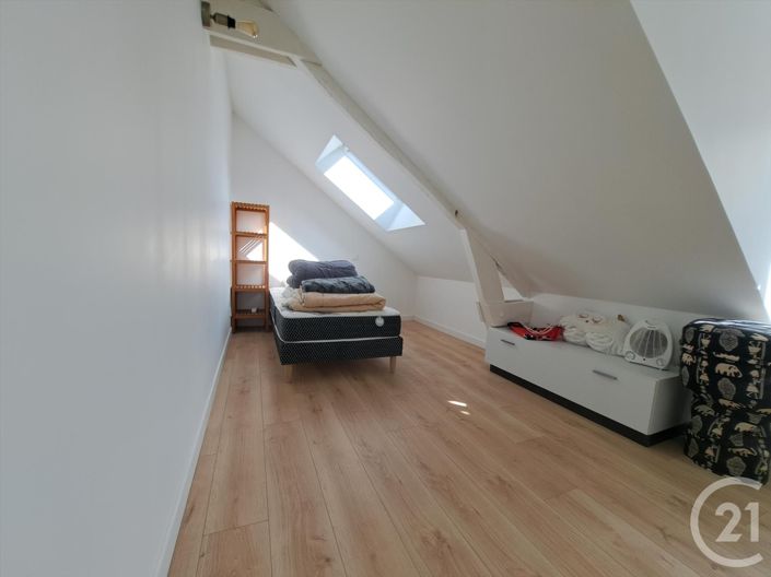 Image No.12-4 Bed House for sale