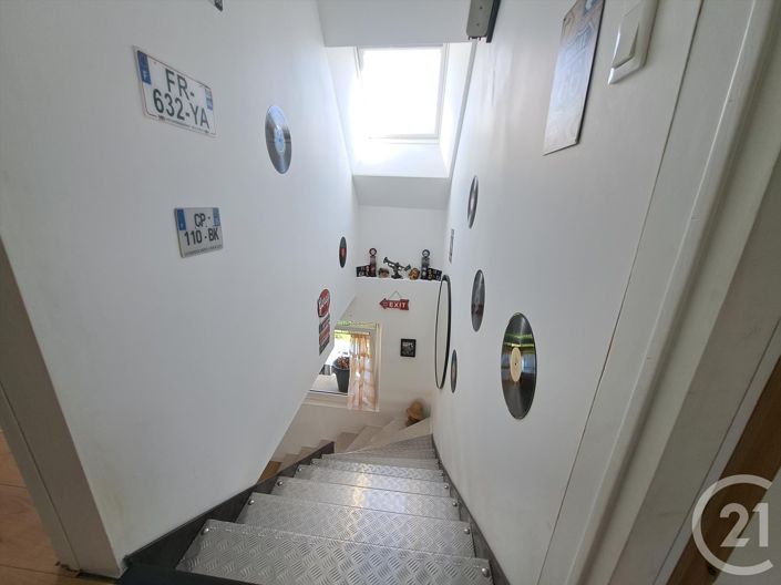 Image No.8-4 Bed House for sale