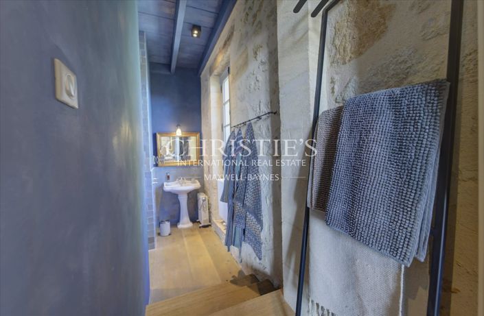 Image No.16-4 Bed House for sale