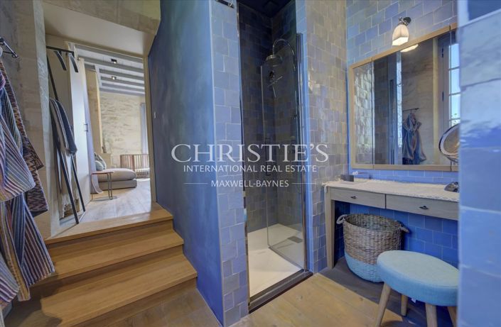 Image No.17-4 Bed House for sale