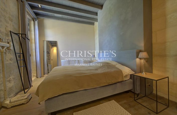 Image No.22-4 Bed House for sale