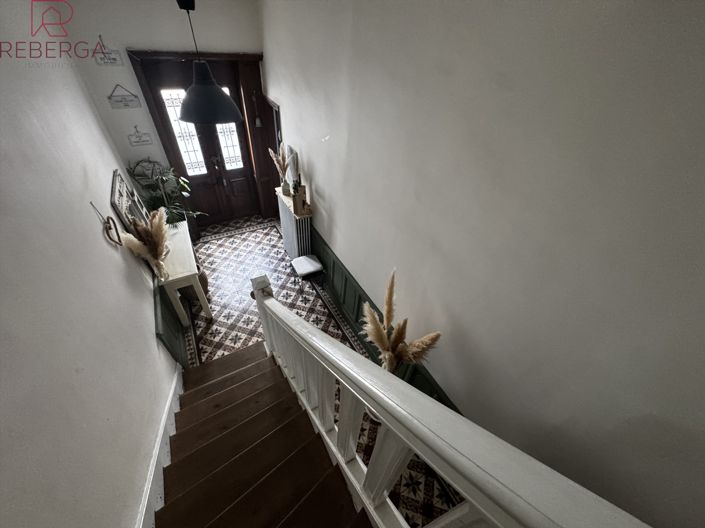 Image No.22-4 Bed House for sale