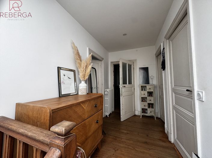Image No.24-4 Bed House for sale