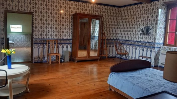 Image No.8-3 Bed House for sale