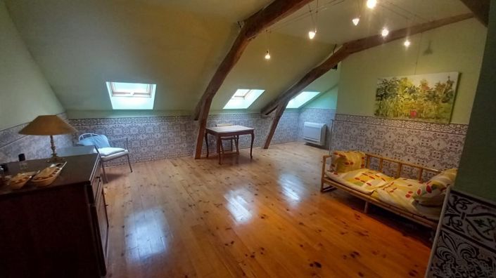 Image No.9-3 Bed House for sale