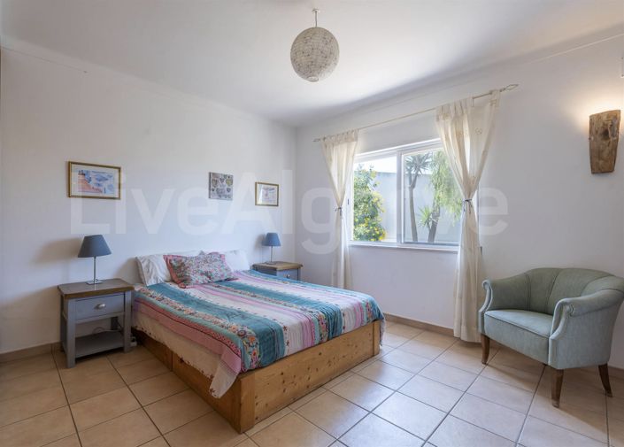 Image No.13-3 Bed House for sale