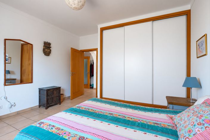 Image No.15-3 Bed House for sale