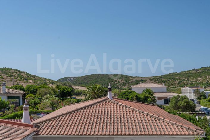 Image No.34-3 Bed House for sale