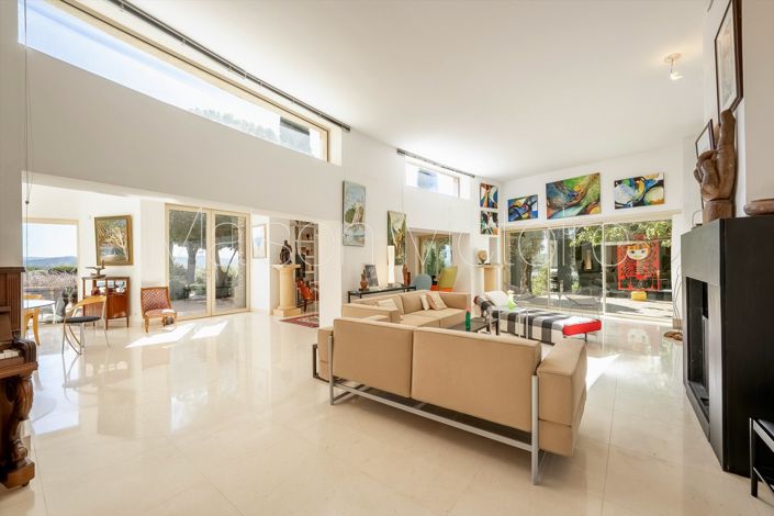 Image No.19-4 Bed House for sale