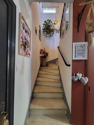 Image No.16-3 Bed House for sale