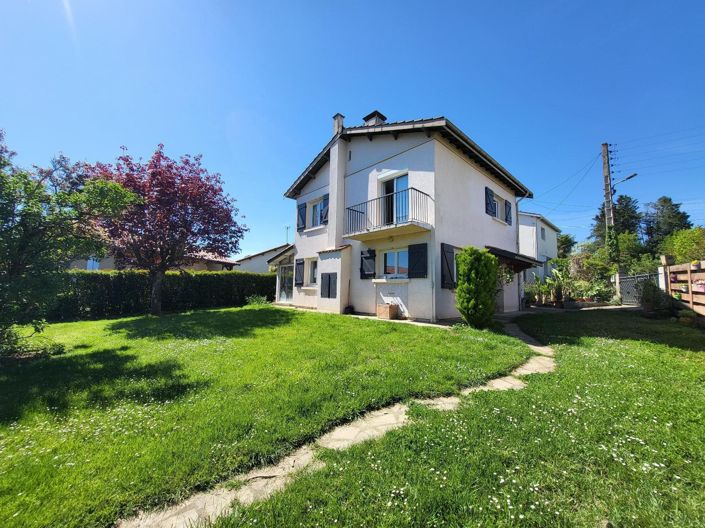Image No.2-3 Bed House for sale