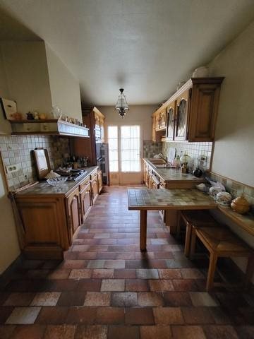 Image No.8-4 Bed House for sale