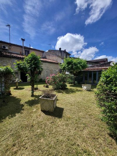 Image No.2-3 Bed House for sale