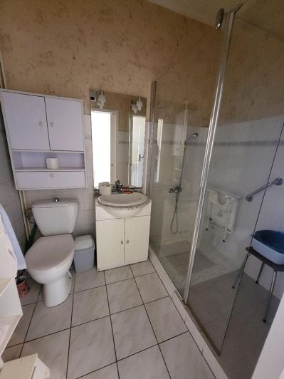 Image No.21-3 Bed House for sale