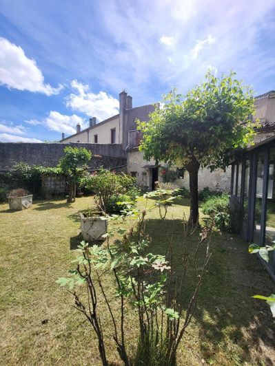Image No.22-3 Bed House for sale