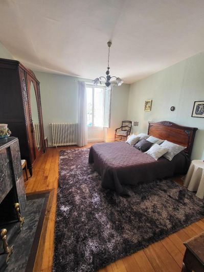 Image No.7-3 Bed House for sale
