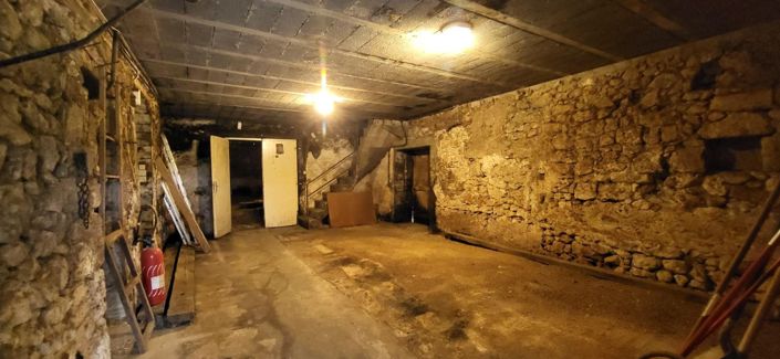 Image No.24-3 Bed House for sale