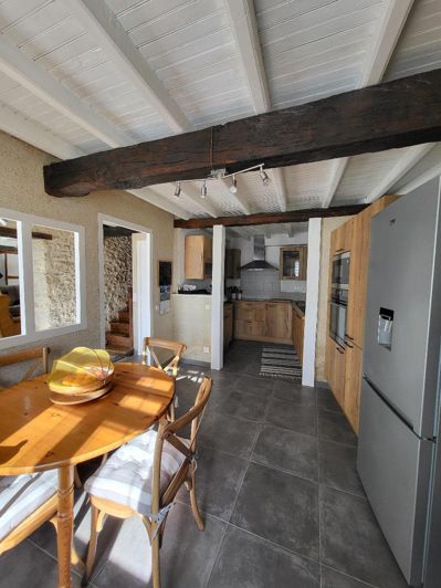 Image No.18-4 Bed House for sale