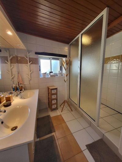 Image No.21-4 Bed House for sale