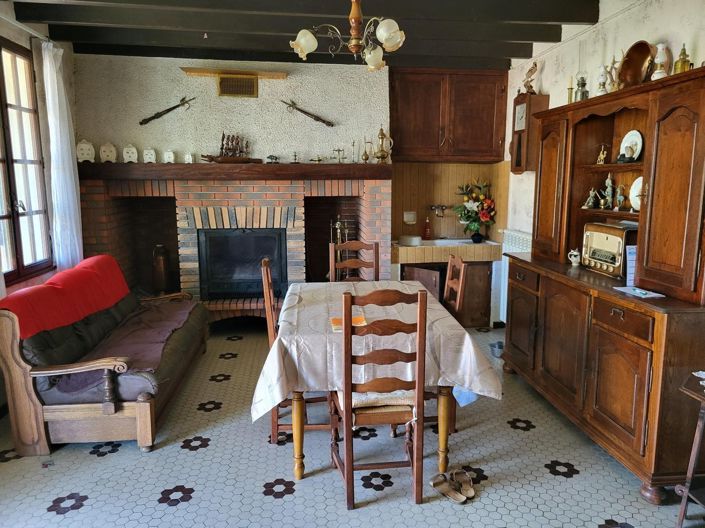 Image No.6-2 Bed House for sale