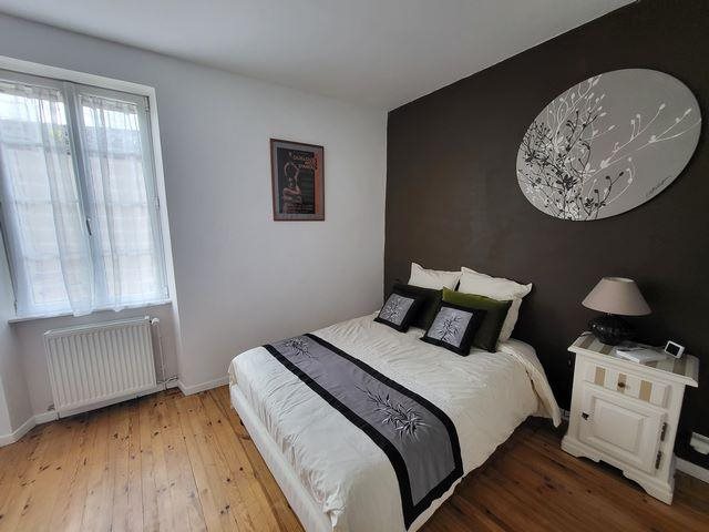 Image No.8-2 Bed House for sale